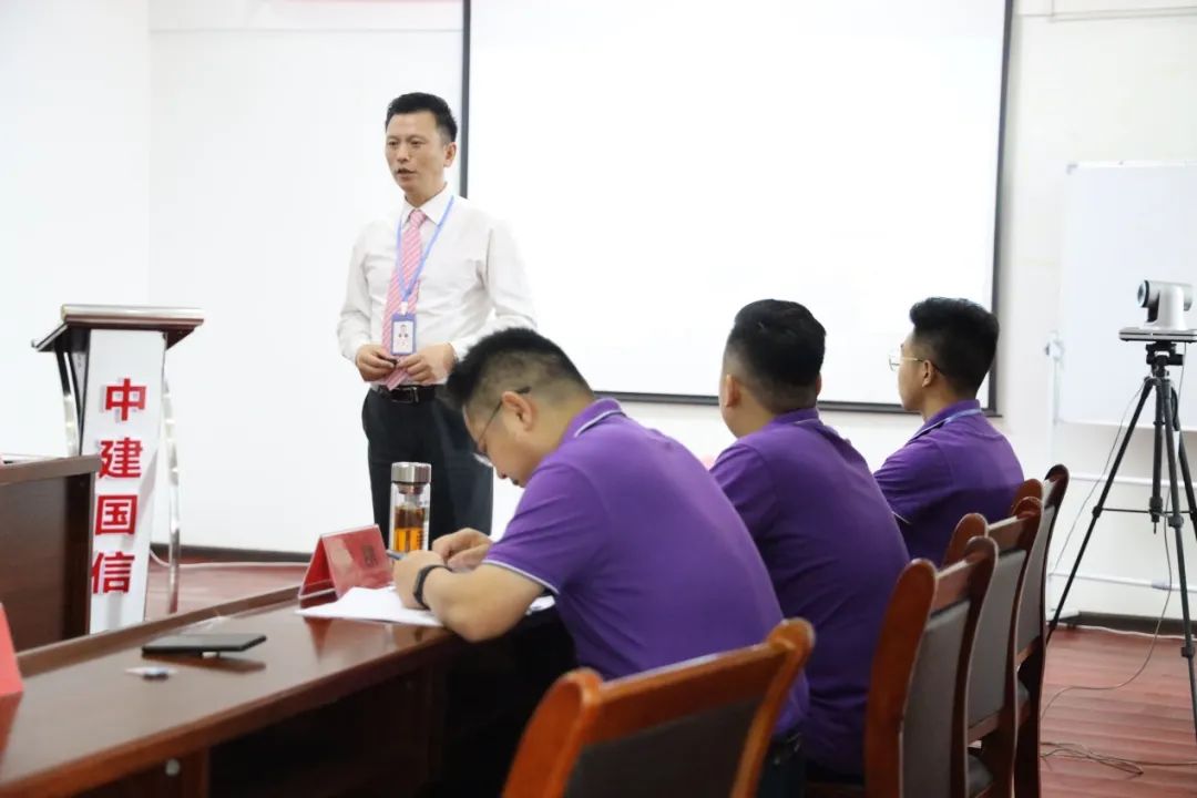 中建国信集团汉江楚商学院正式成立(图2) 中建国信集团汉江楚商学院正式成立(图2)