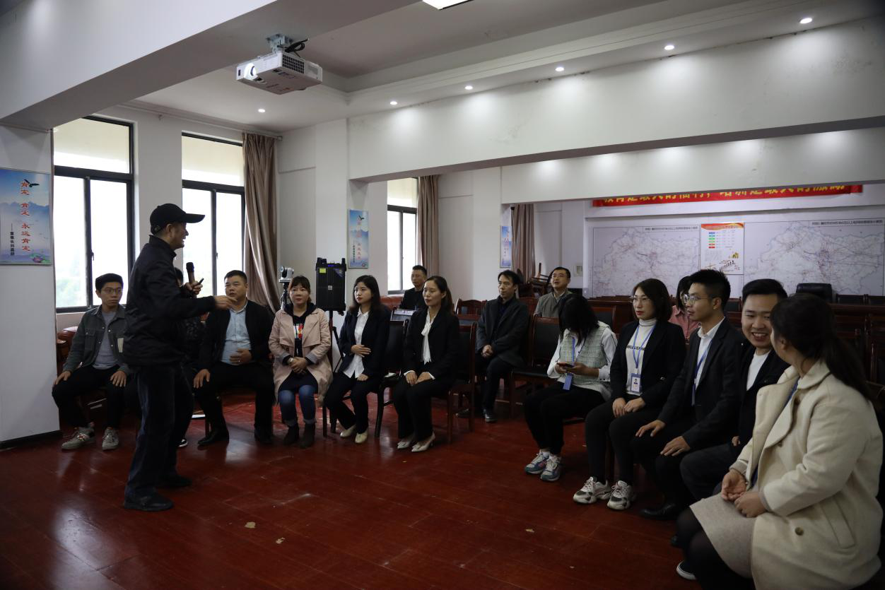中建国信集团特邀请全国知名培训大师现场授课(图3)