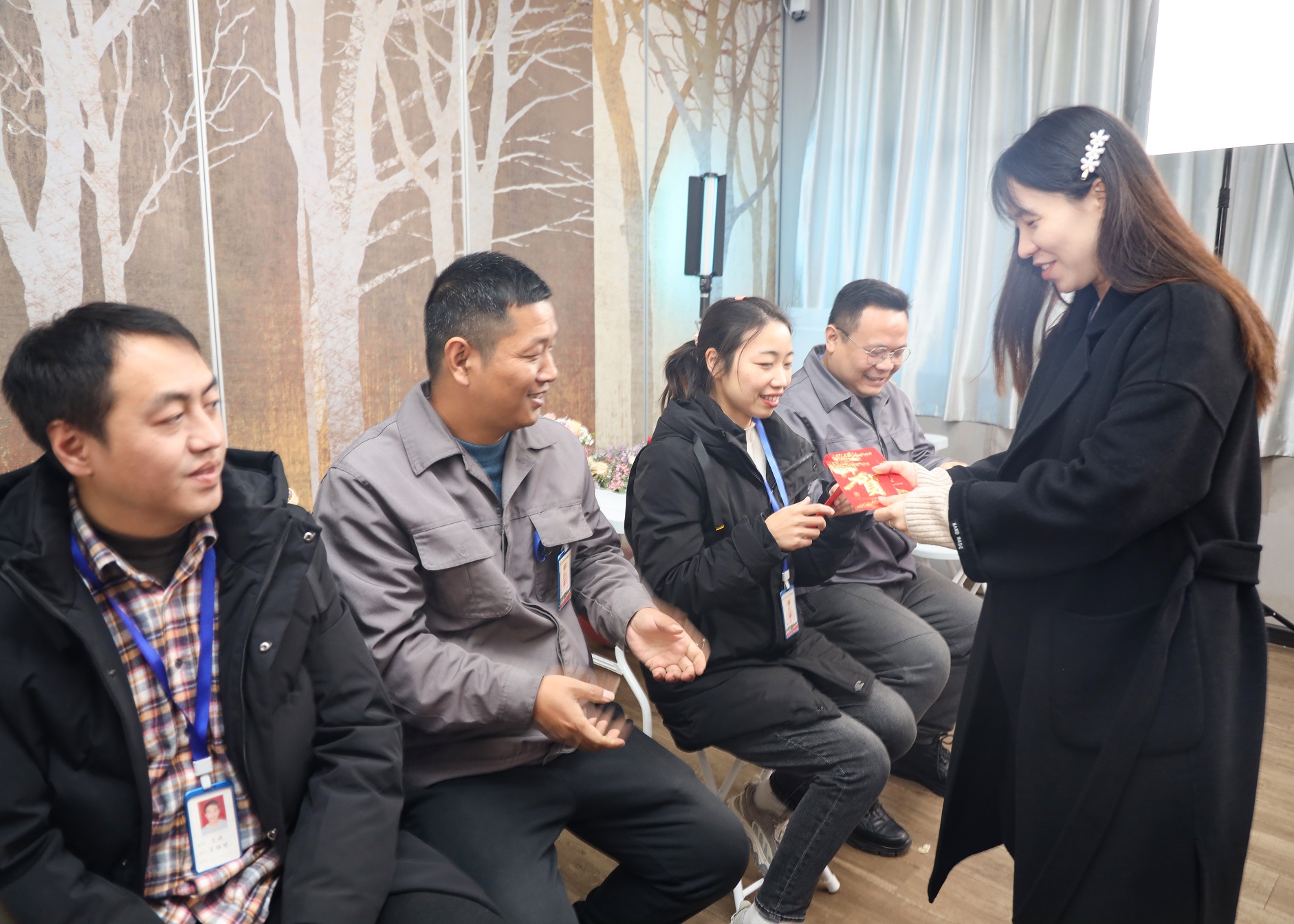 中建国信11月员工生日会——感恩有你，相伴前行(图18)