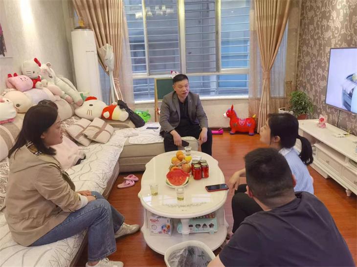 家访送关怀 情暖员工心|中建国信员工家访活动圆满结束