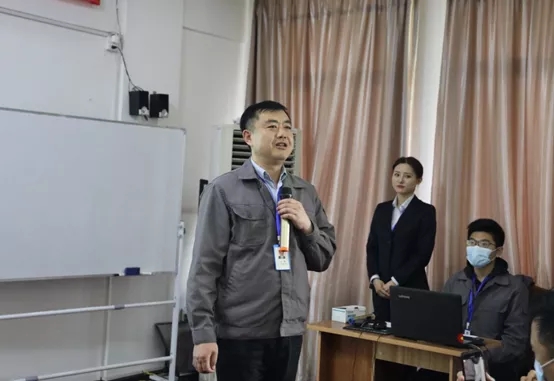 中建国信全员大早会隆重召开(图5)