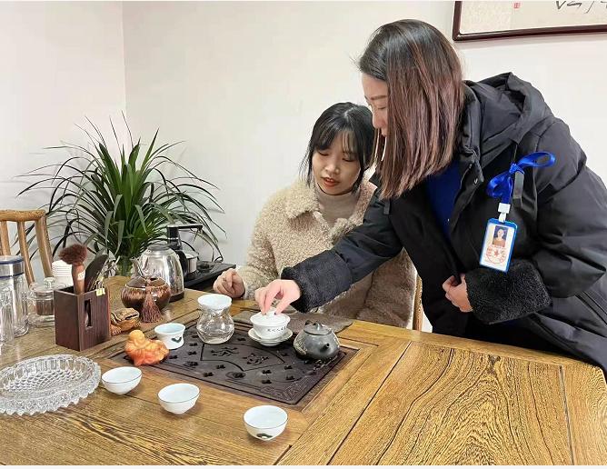 中建国信集团教培部开展新员工东站专项培训
