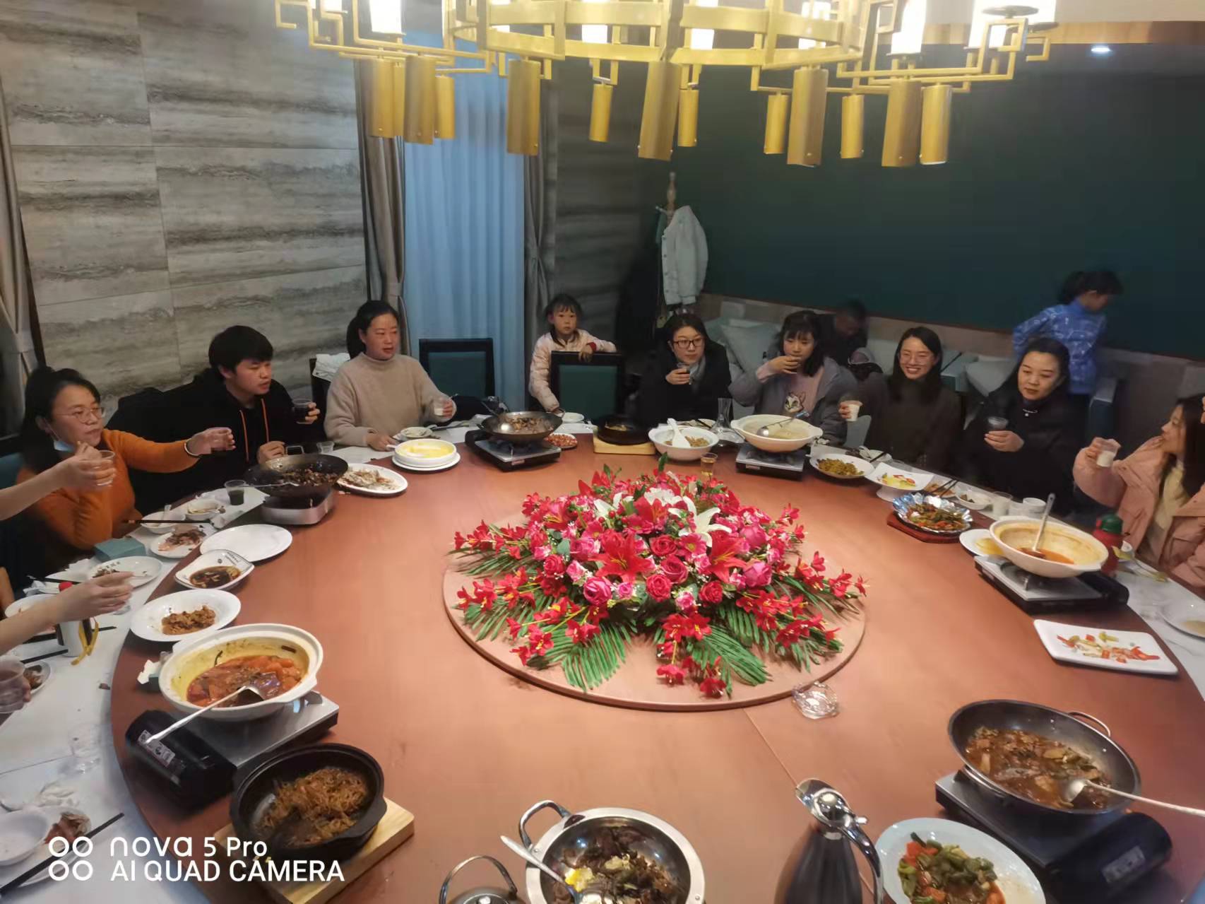 中建国信 | 一路感谢有你，继续携手同行(图1)